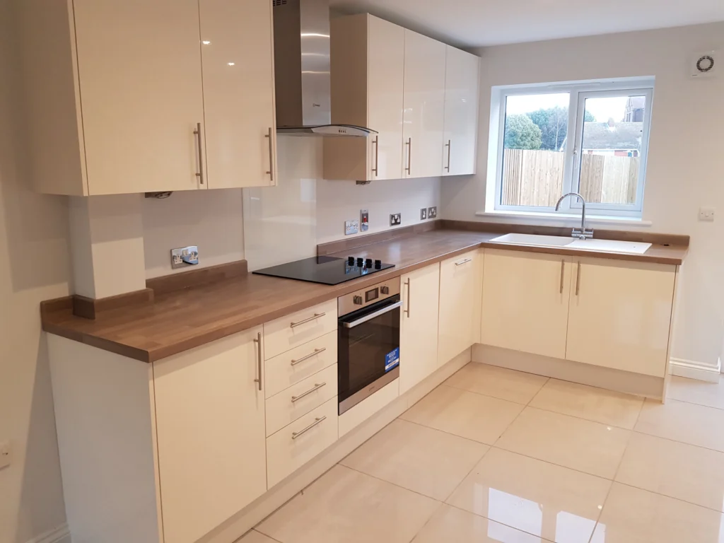 Professional Howdens kitchen installation in Hailsham, East Sussex.